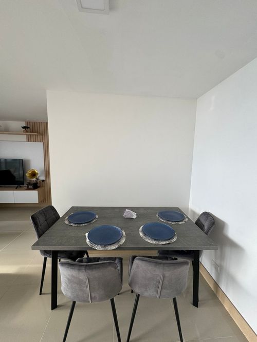Apartamento de 3 alcobas en arriendo en Loma Del Indio, Medellín, 100 m² · foto 10 de 20