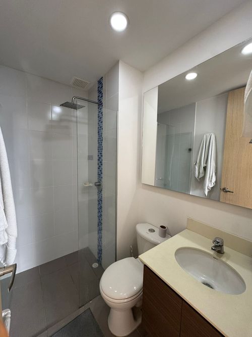 Apartamento de 3 alcobas en arriendo en Loma Del Indio, Medellín, 100 m² · foto 14 de 20