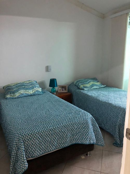 Casa de 3 alcobas en venta en Br. La Magdalena, Girardot, 126 m² · foto 8 de 14