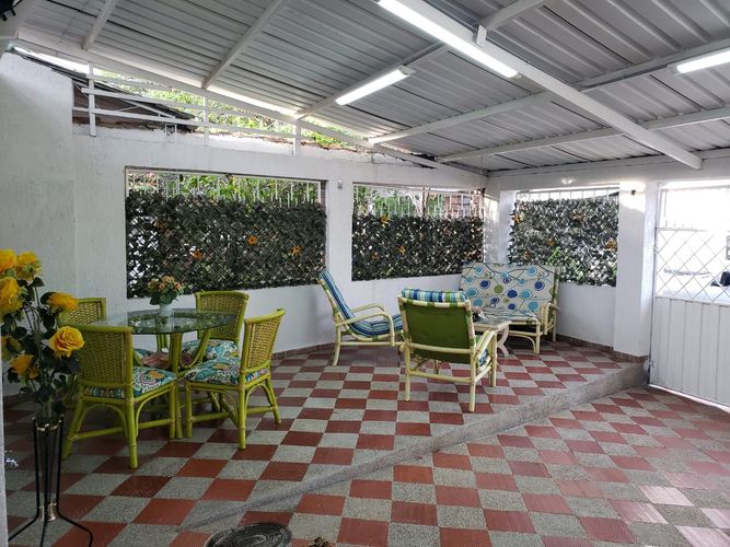 Casa de 3 alcobas en venta en Br. La Magdalena, Girardot, 126 m² · foto 13 de 14