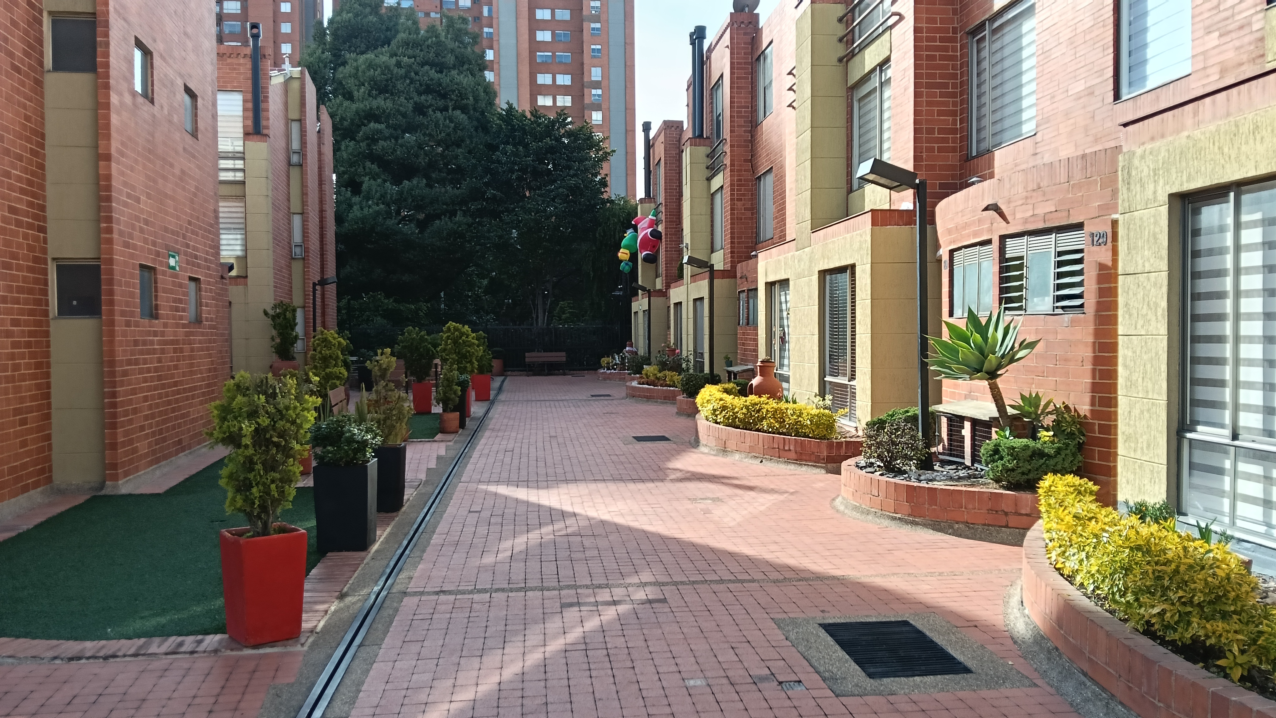 Casa en venta en Alameda, Bogotá · foto 9 de 24