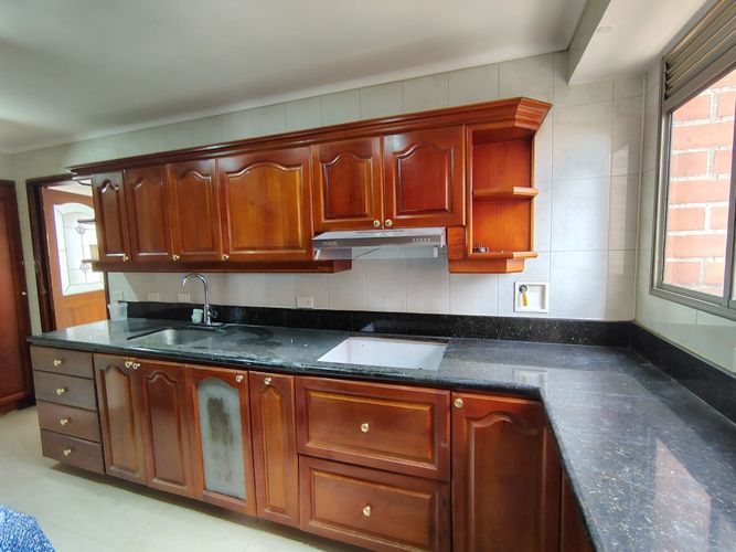 Apartamento de 3 alcobas en arriendo en El Poblado, Medellín, 185 m² · foto 6 de 19