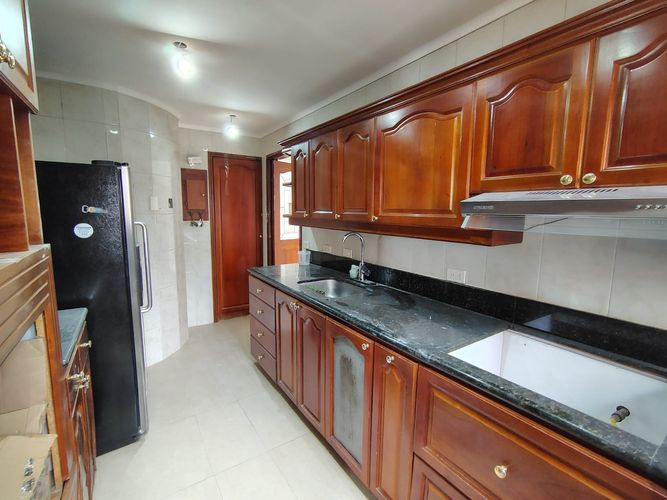 Apartamento de 3 alcobas en arriendo en El Poblado, Medellín, 185 m² · foto 5 de 19