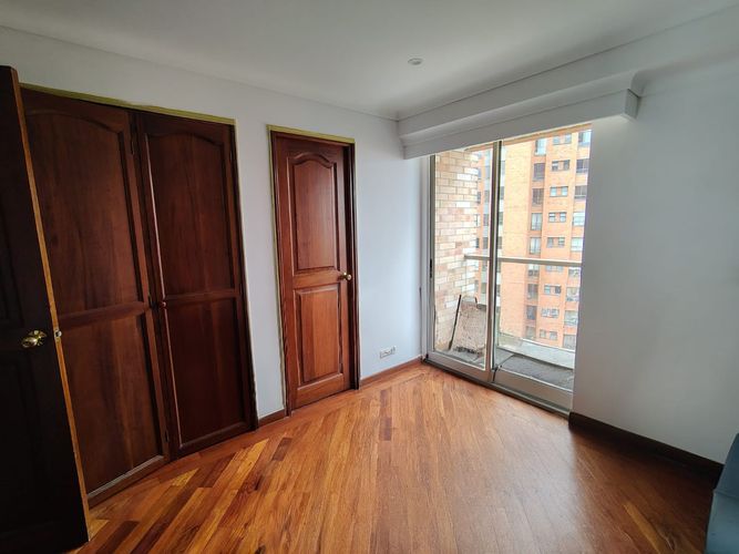 Apartamento de 3 alcobas en arriendo en El Poblado, Medellín, 185 m² · foto 17 de 19