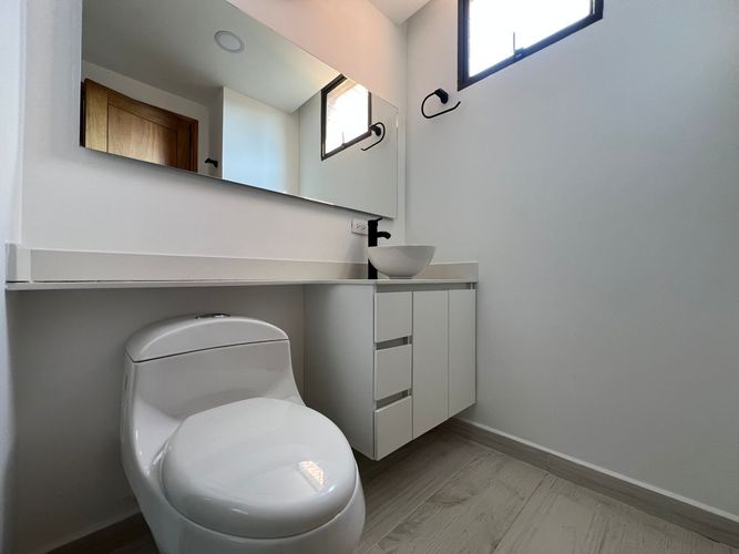 Apartamento de 2 alcobas en arriendo en El Poblado, Medellín, 125 m² · foto 15 de 15