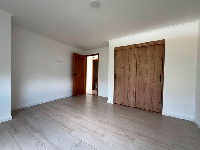 Apartamento de 2 alcobas en arriendo en El Poblado, Medellín, 125 m² · foto 12 de 15