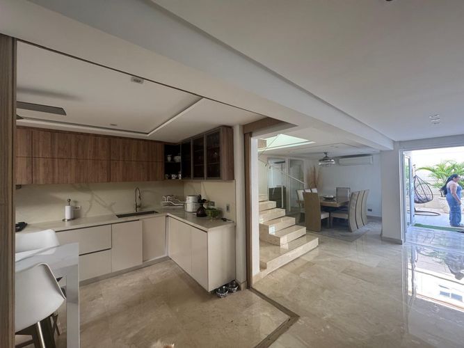 Casa de 3 alcobas en venta en Cr. Castellana Del Mar, Barranquilla, 223 m² · foto 4 de 12