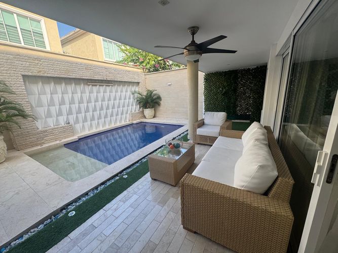 Casa de 3 alcobas en venta en Cr. Castellana Del Mar, Barranquilla, 223 m² · foto 2 de 12