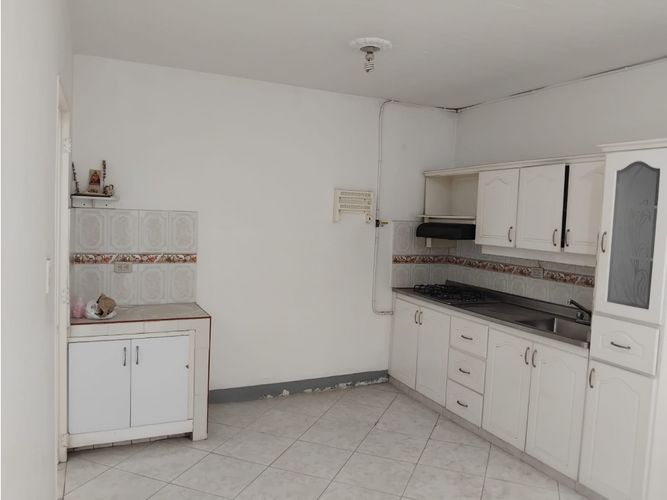 Casa de 4 alcobas en venta en El Velódromo, Medellín, 185 m² · foto 11 de 24