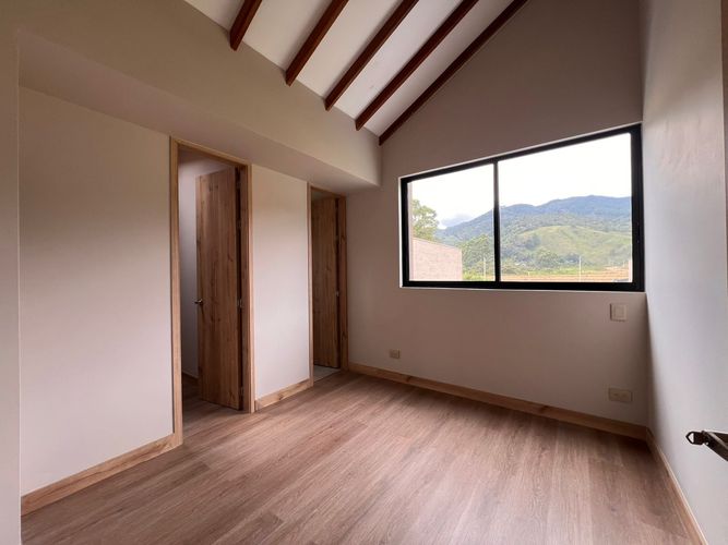 Casa de 3 alcobas en venta en El Carmen, El Retiro, 238 m² · foto 7 de 14