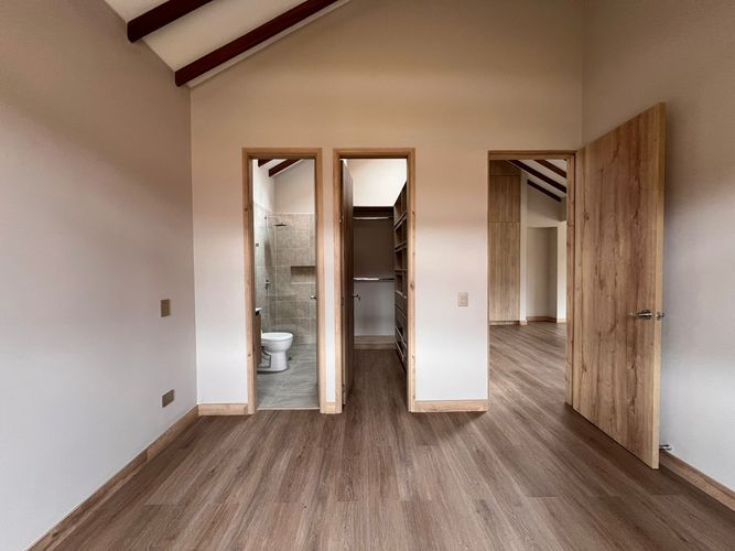 Casa de 3 alcobas en venta en El Carmen, El Retiro, 238 m² · foto 8 de 14