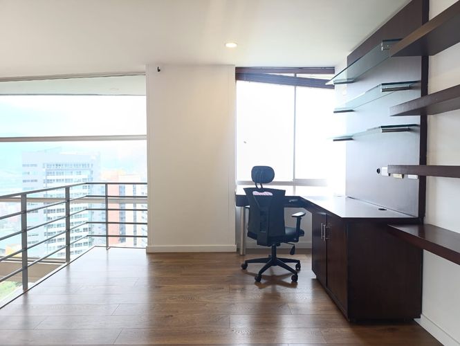 Apartamento de 3 alcobas en venta en El Poblado, Medellín, 169 m² · foto 5 de 19