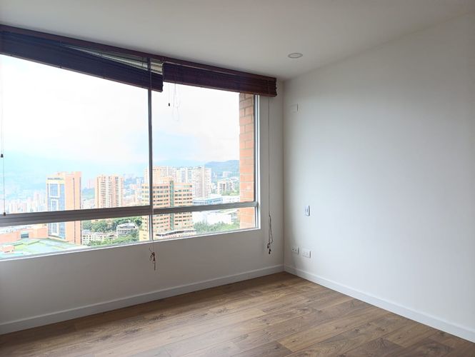 Apartamento de 3 alcobas en venta en El Poblado, Medellín, 169 m² · foto 15 de 19