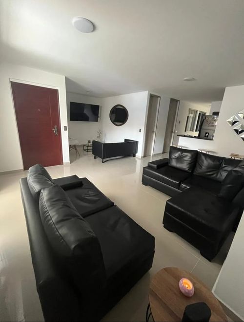 Apartamento en venta en Santa Maria No. 2, Itagüí · foto 2 de 24