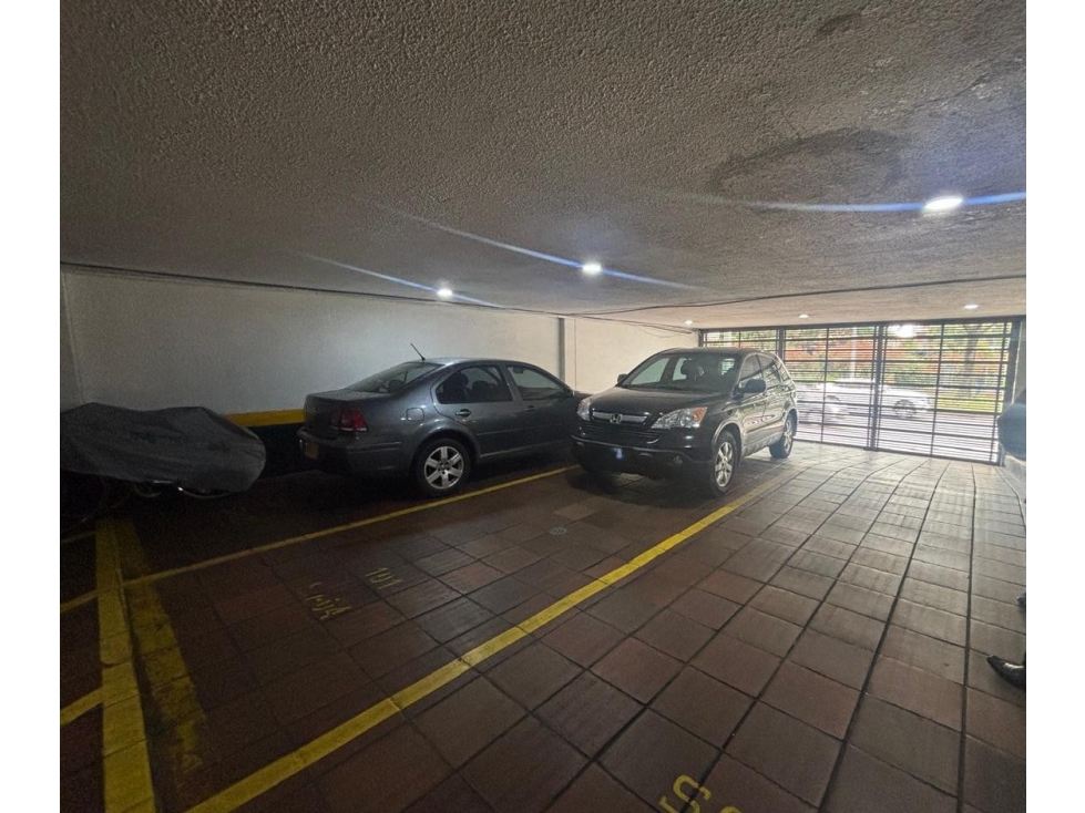 Apartamento en venta en El Refugio, Bogotá · foto 21 de 22