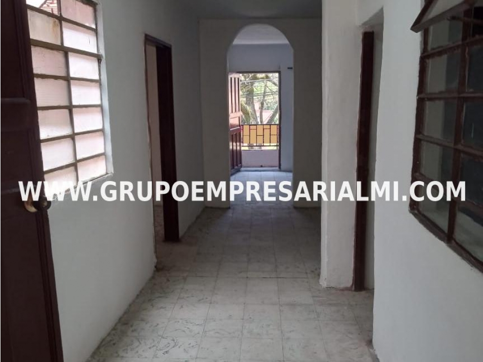 Apartaestudio en venta en San javier, Medellín 3