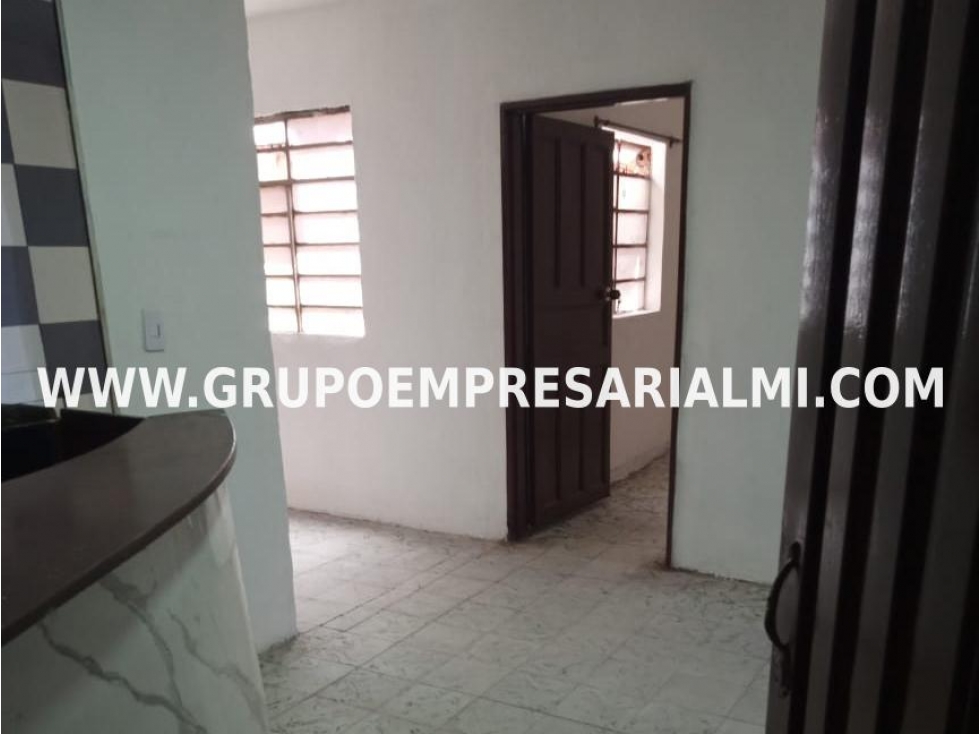 Apartaestudio en venta en San javier, Medellín 4