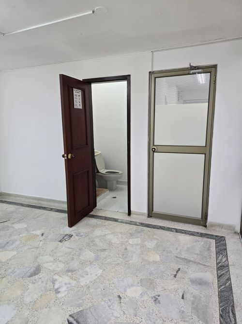 Local en venta en Santa Monica, Cali, 400 m² · foto 16 de 23