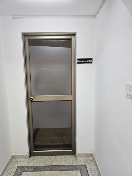 Local en venta en Santa Monica, Cali, 400 m² · foto 23 de 23