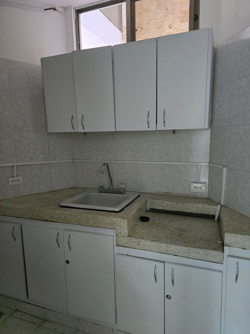 Local en arriendo en Santa Monica, Cali, 400 m² · foto 4 de 23