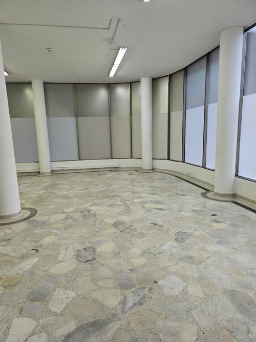 Local en arriendo en Santa Monica, Cali, 400 m² · foto 10 de 23