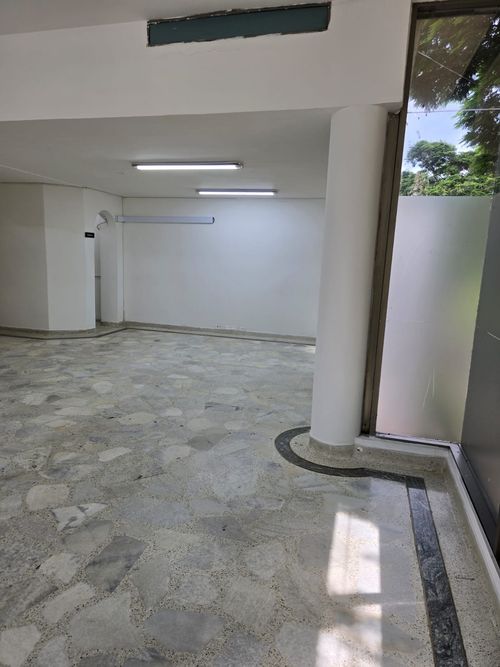 Local en arriendo en Santa Monica, Cali, 400 m² · foto 14 de 23