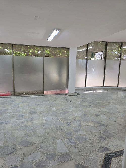 Local en arriendo en Santa Monica, Cali, 400 m² · foto 19 de 23