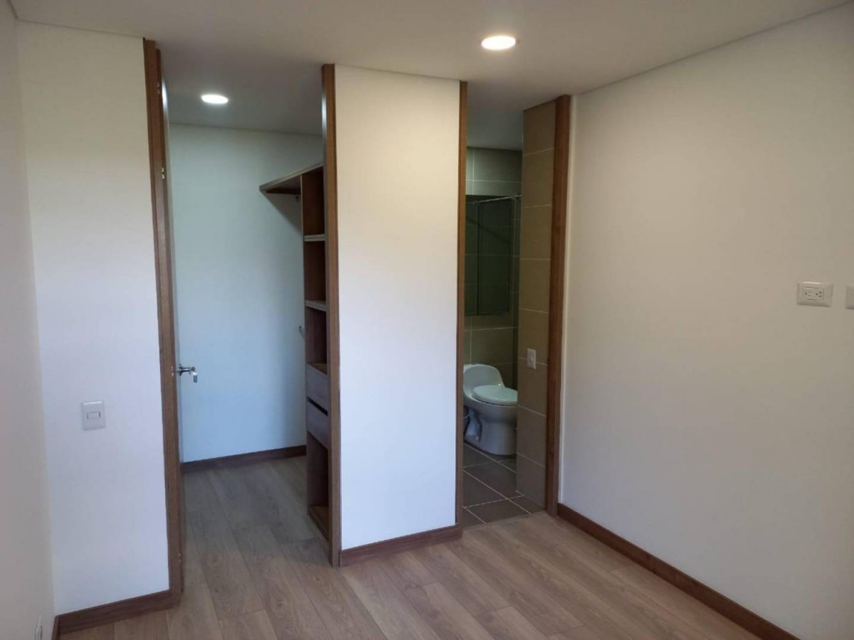 Apartamento en venta en Conjunto Casa De Campo, La Calera · foto 10 de 23