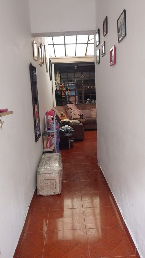 Casa de 3 alcobas en venta en Centro Fontibon, Bogotá, 144 m² · foto 3 de 5
