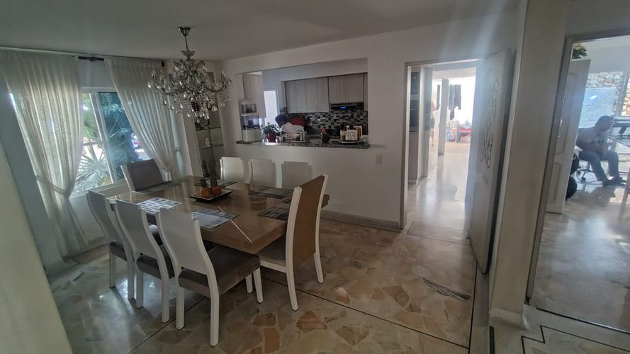 Casa de 3 alcobas en venta en Ciudad Jardin, Cali, 378 m² · foto 16 de 20