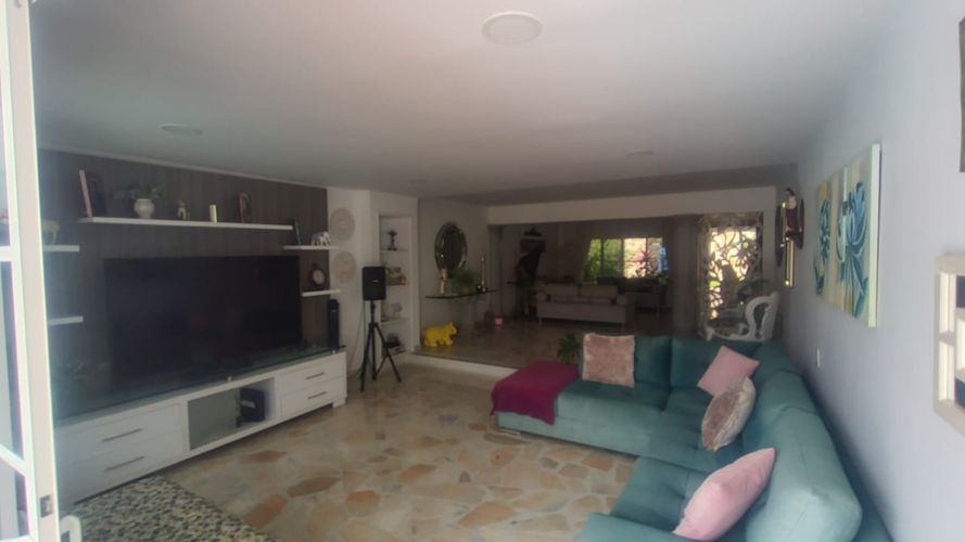 Casa de 3 alcobas en venta en Ciudad Jardin, Cali, 378 m² · foto 17 de 20
