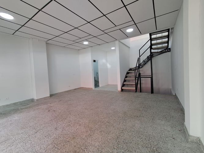 Local en arriendo en Sector Plaza De Bolivar, Pereira, 130 m² · foto 2 de 9