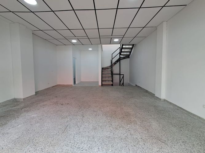 Local en arriendo en Sector Plaza De Bolivar, Pereira, 130 m² · foto 6 de 9