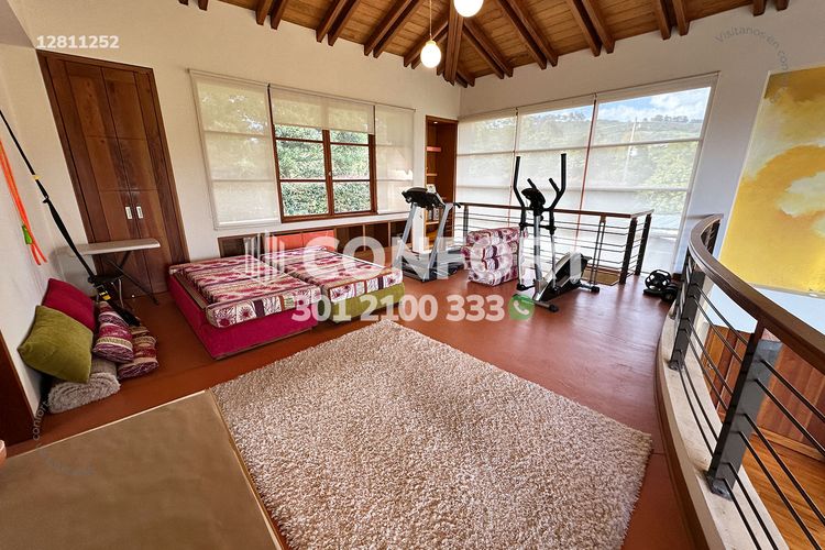 Casa de 3 alcobas en arriendo en Las Palmas, Envigado, 500 m² · foto 6 de 10