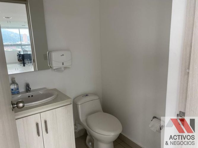 Oficina en arriendo en Mayorca, Sabaneta, 72 m² · foto 12 de 24
