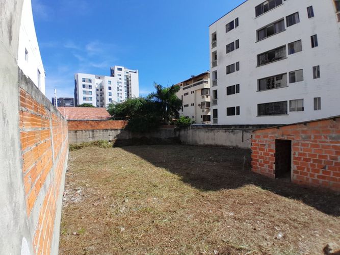Lote en venta en Cr. Jardines De Tivoli, Barranquilla, 485 m² · foto 3 de 7