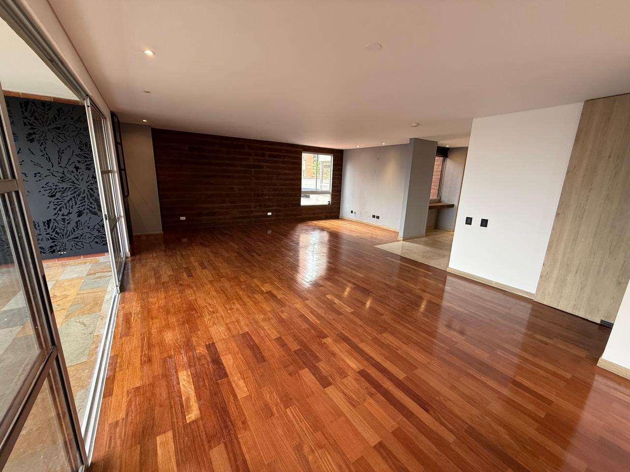 Apartamento en arriendo en La Calera, Medellín · foto 2 de 24