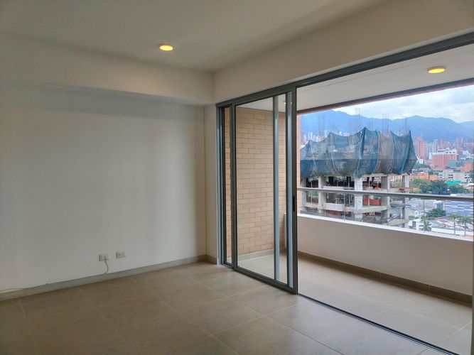 Apartamento de 2 alcobas en arriendo en El Poblado, Medellín, 63 m² · foto 15 de 17