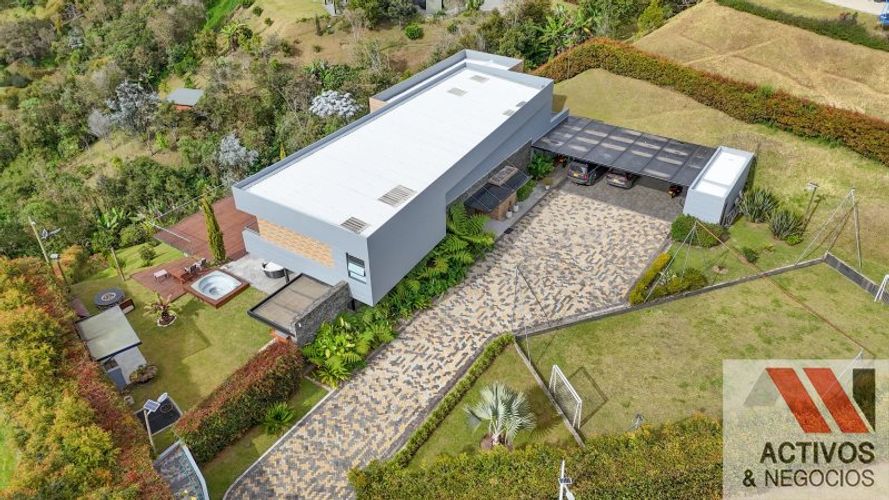 Casa de 4 alcobas en venta en El Salado, Guarne · foto 8 de 24