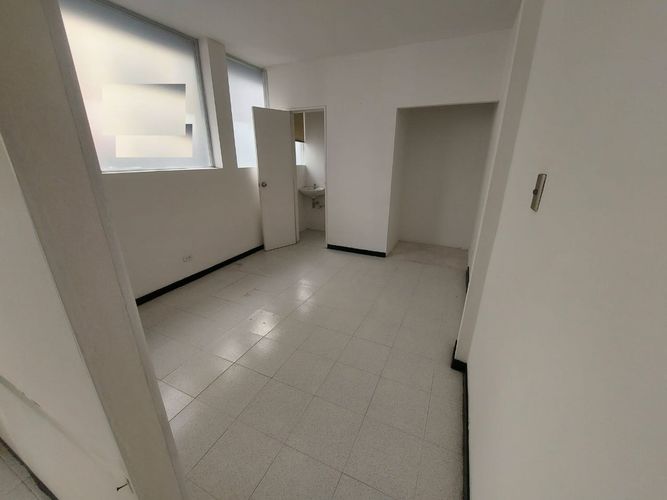 Consultorio en venta en Santander, Pereira, 28 m² · foto 3 de 5
