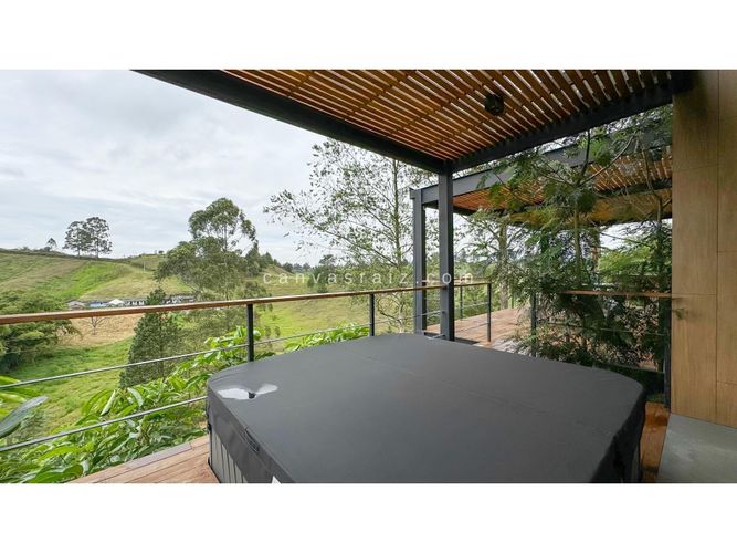 Casa de 3 alcobas en venta en El Carmin, Rionegro, 220 m² · foto 5 de 18