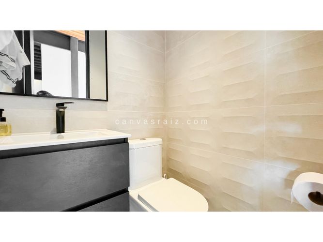 Casa de 3 alcobas en venta en El Carmin, Rionegro, 220 m² · foto 9 de 18