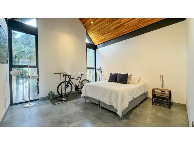 Casa de 3 alcobas en venta en El Carmin, Rionegro, 220 m² · foto 13 de 18