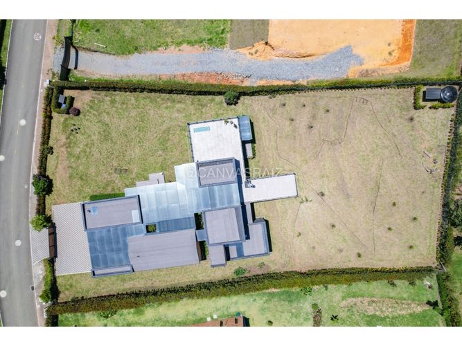 Casa de 4 alcobas en venta en San Miguel, La Ceja, 455 m² · foto 7 de 24