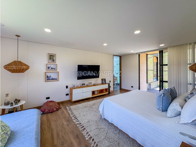Casa de 4 alcobas en venta en San Miguel, La Ceja, 455 m² · foto 13 de 24