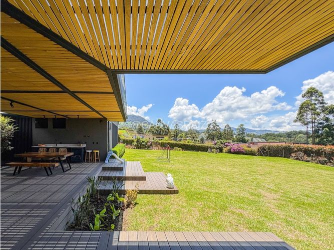 Casa de 4 alcobas en venta en San Miguel, La Ceja, 455 m² · foto 14 de 24