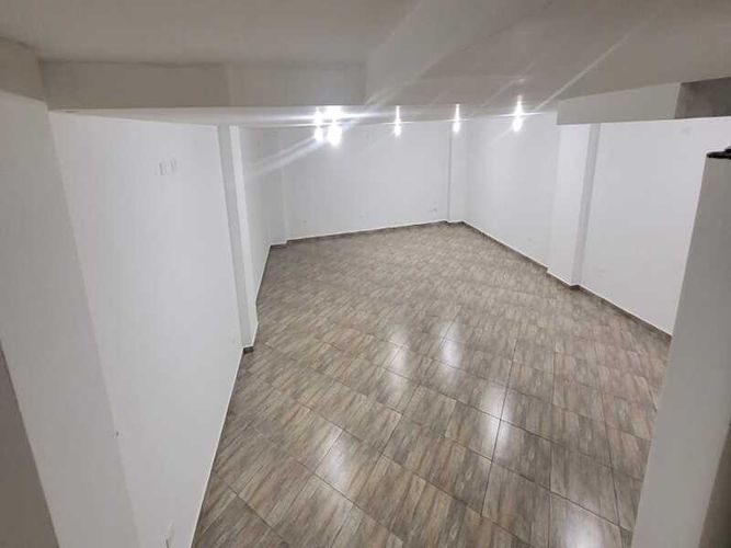 Local en arriendo en El Dorado, Envigado, 155 m² · foto 2 de 9