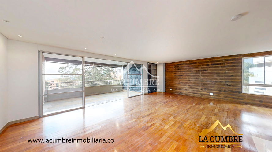 Apartamento de 3 alcobas en arriendo en La Calera, Medellín, 220 m² · foto 3 de 20
