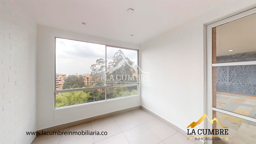 Apartamento de 3 alcobas en arriendo en La Calera, Medellín, 220 m² · foto 11 de 20