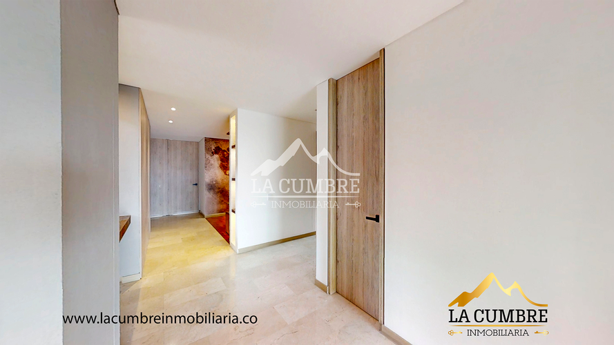 Apartamento de 3 alcobas en arriendo en La Calera, Medellín, 220 m² · foto 12 de 20